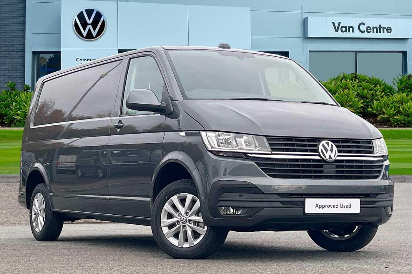 Volkswagen Transporter T28 Panel van Highline LWB 150 PS 2.0 TDI - Delivery Mileage