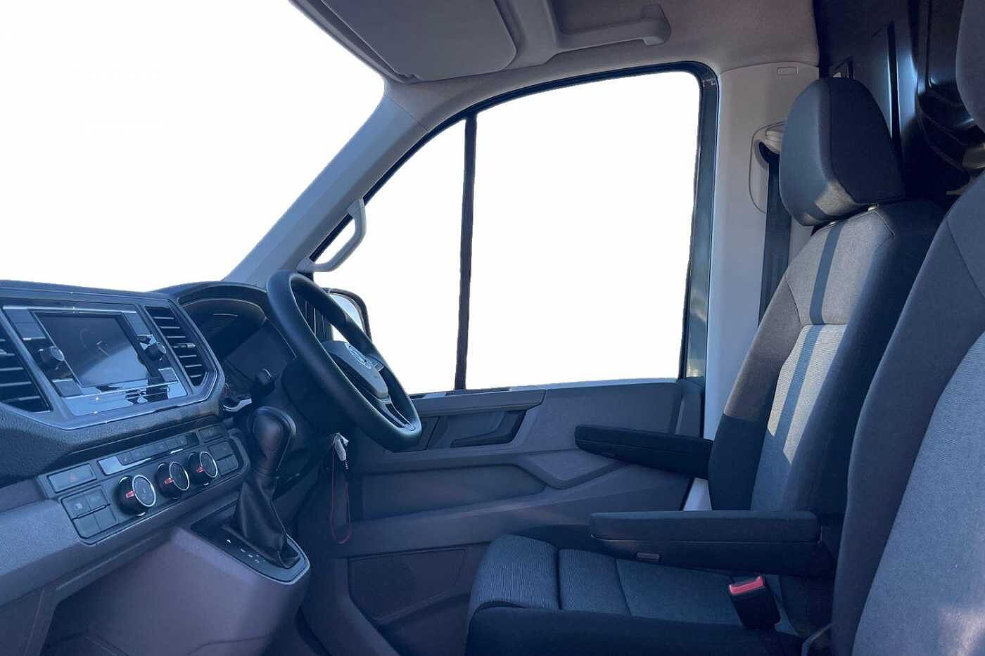 Volkswagen Crafter CR35 Trendline LWB 140 PS Automatic FWD - Business Pack