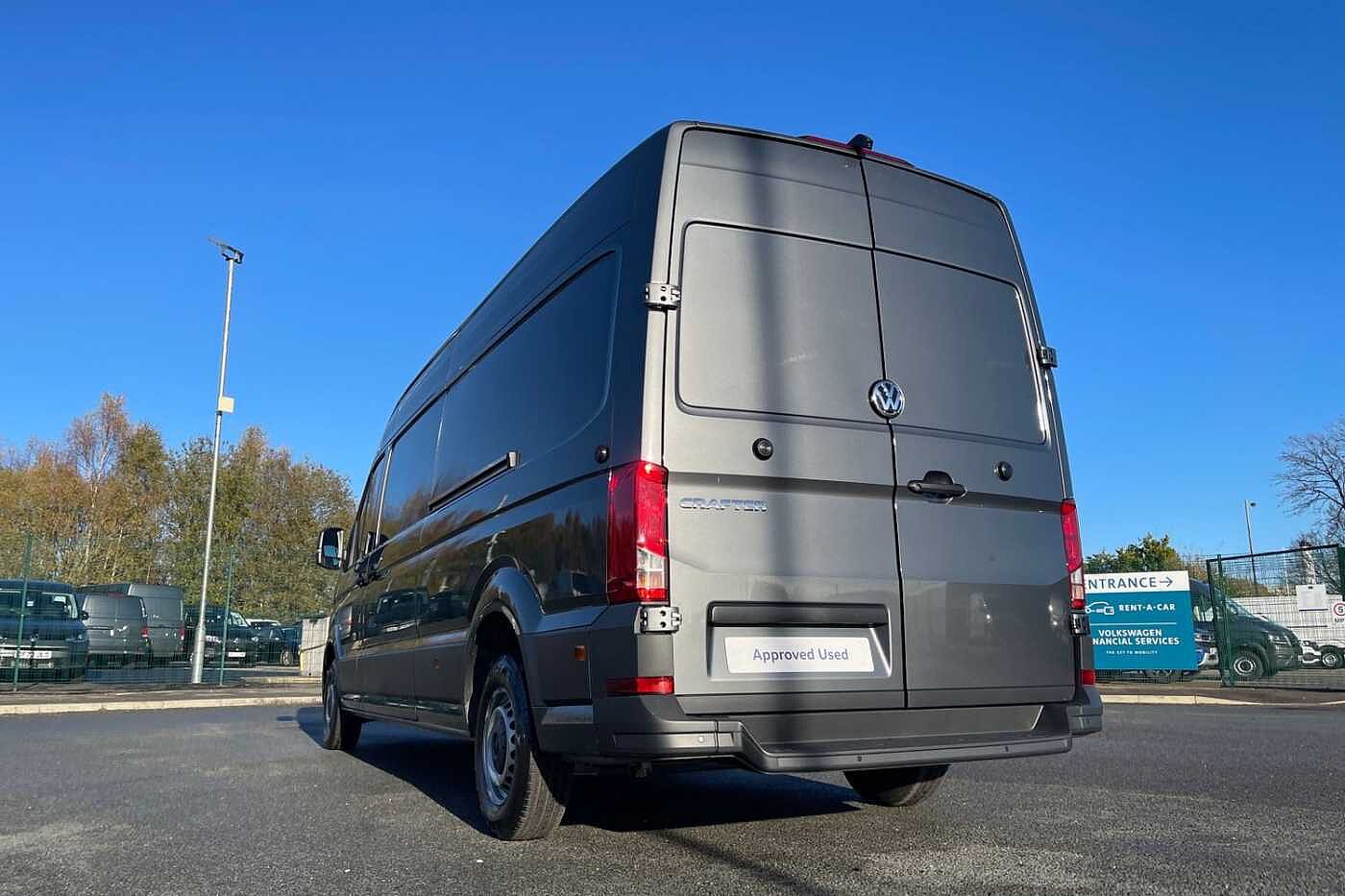 Volkswagen Crafter CR35 Trendline LWB 140 PS Automatic FWD - Business Pack