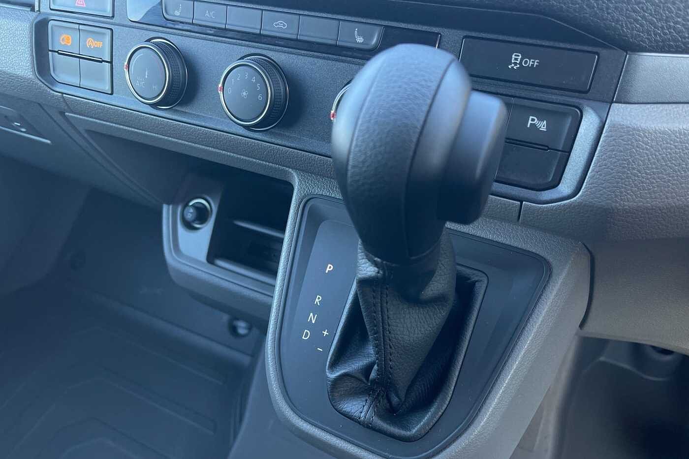 Volkswagen Crafter CR35 Trendline LWB 140 PS Automatic FWD - Business Pack