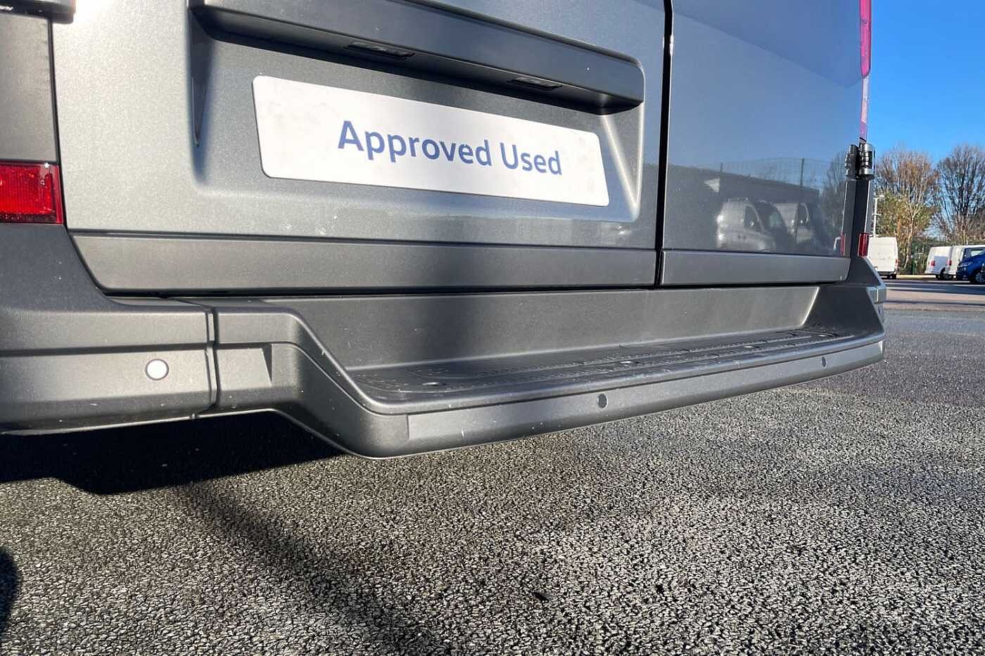 Volkswagen Crafter CR35 Trendline LWB 140 PS Automatic FWD - Business Pack