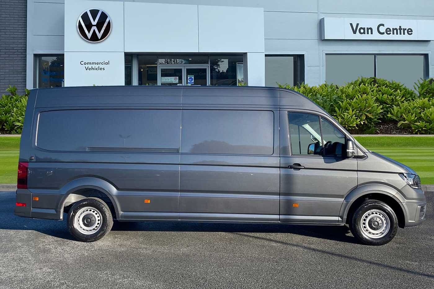 Volkswagen Crafter CR35 Trendline LWB 140 PS Automatic FWD - Business Pack