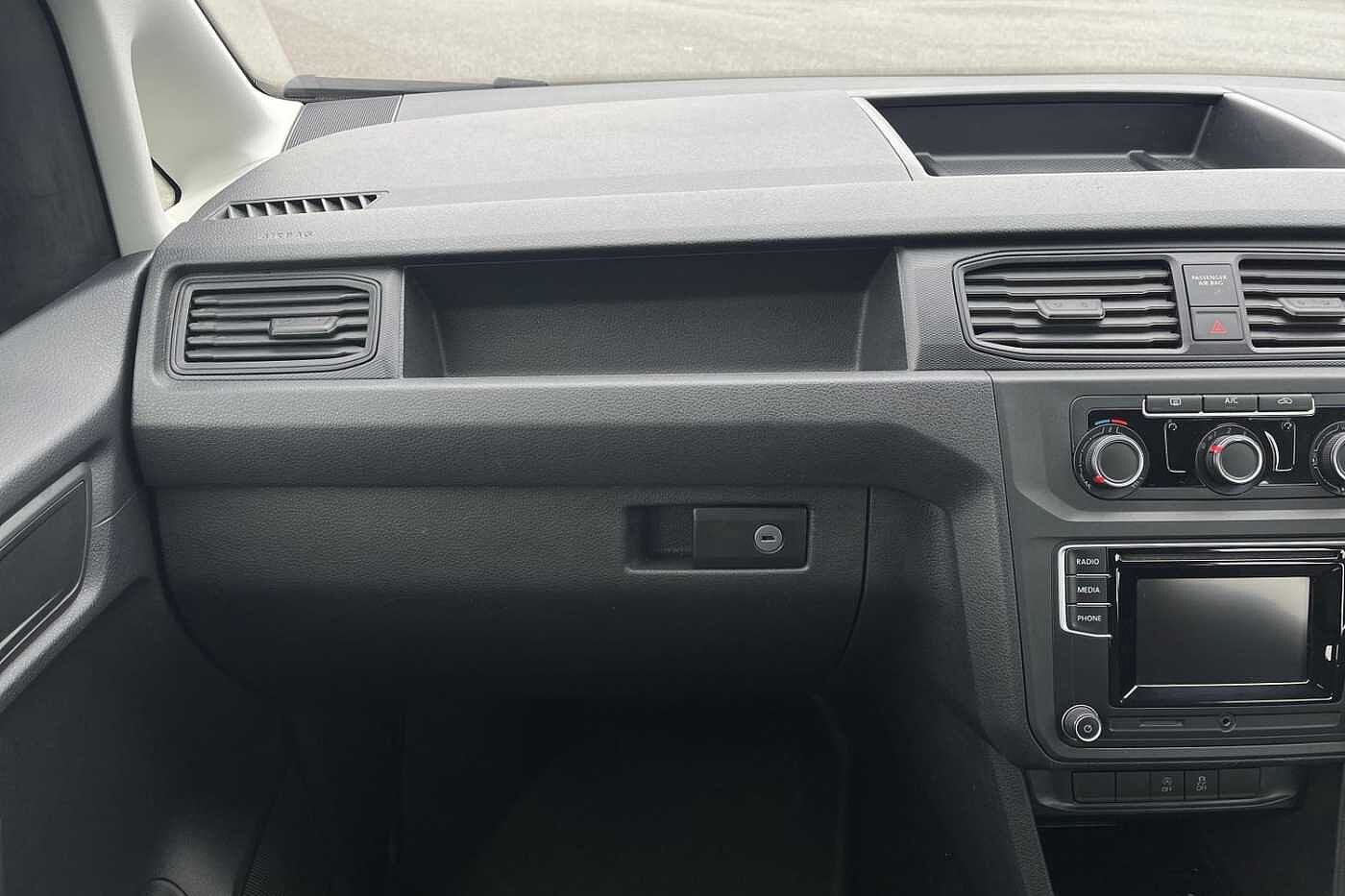 Volkswagen Caddy C20 Kombi Maxi EU6 102 PS 2.0 TDI BMT 5sp Manual