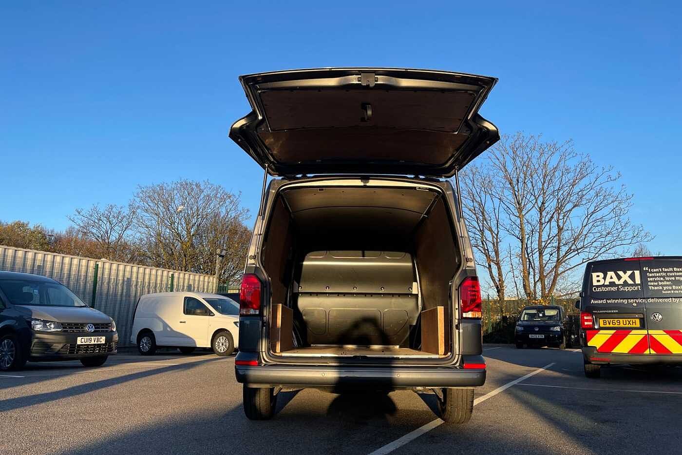 Volkswagen Transporter T28 Panel van Highline SWB 110 PS 2.0 TDI 5sp Manual - Tailgate