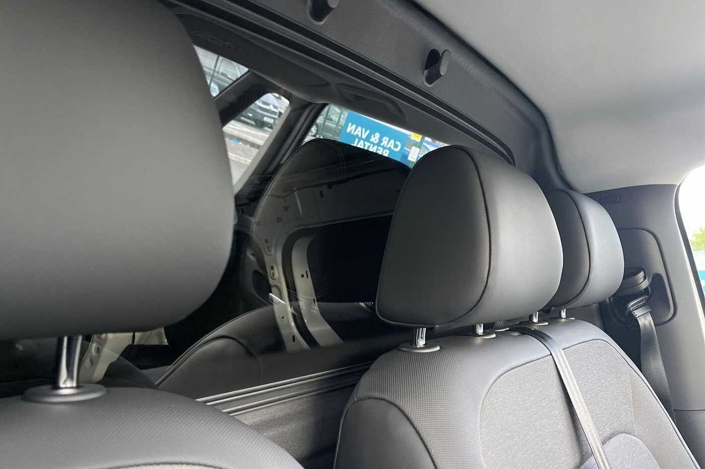 Volkswagen Id.buzz Estate ID. Buzz Cargo Commerce Plus SWB 204 PS 77 kWh Electric 1 Speed Automatic