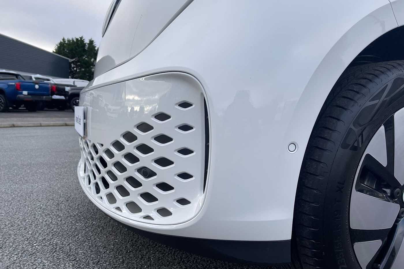 Volkswagen Id.buzz Estate ID. Buzz Cargo Commerce Plus SWB 204 PS 77 kWh Electric 1 Speed Automatic