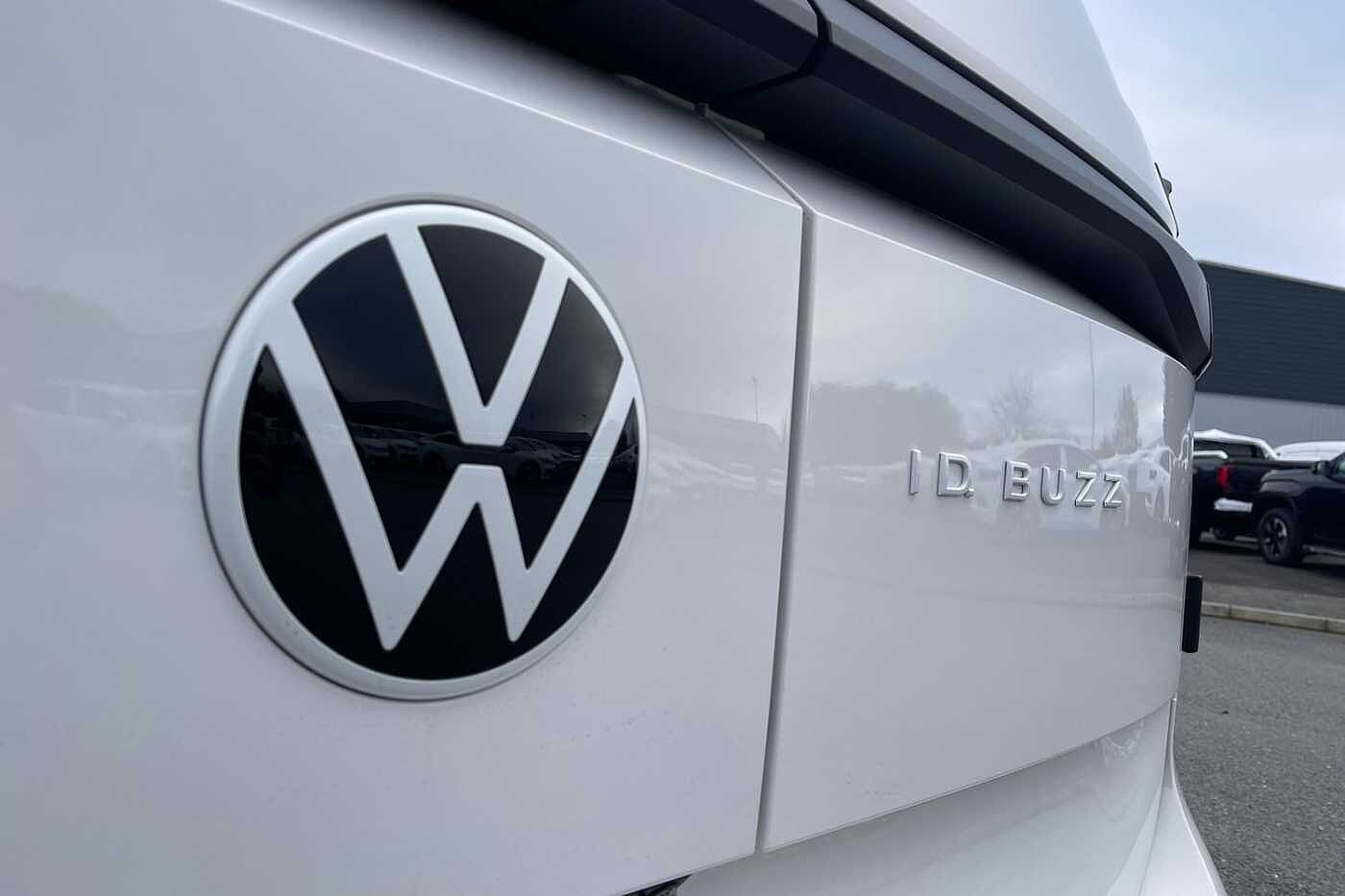 Volkswagen Id.buzz Estate ID. Buzz Cargo Commerce Plus SWB 204 PS 77 kWh Electric 1 Speed Automatic