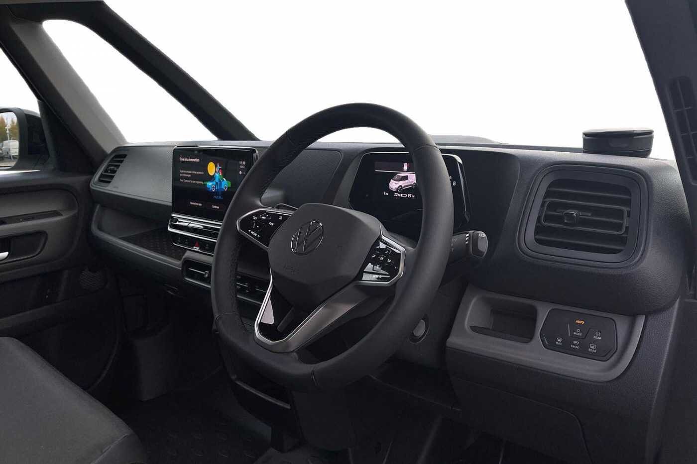 Volkswagen Id.buzz Estate ID. Buzz Cargo Commerce Plus SWB 204 PS 77 kWh Electric 1 Speed Automatic