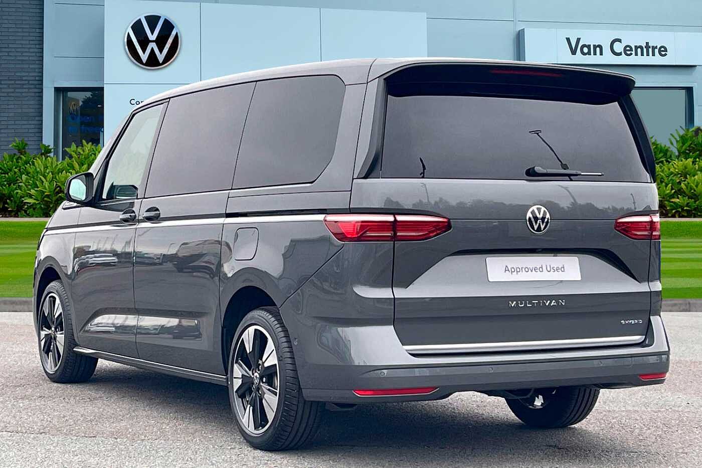 Volkswagen Multivan Style Long 218 PS 1.4 eHybrid 6-Speed DSG - Delivery Mileage