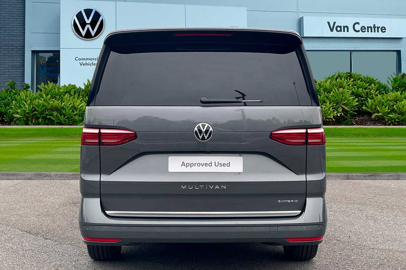 Volkswagen Multivan Style Long 218 PS 1.4 eHybrid 6-Speed DSG - Delivery Mileage