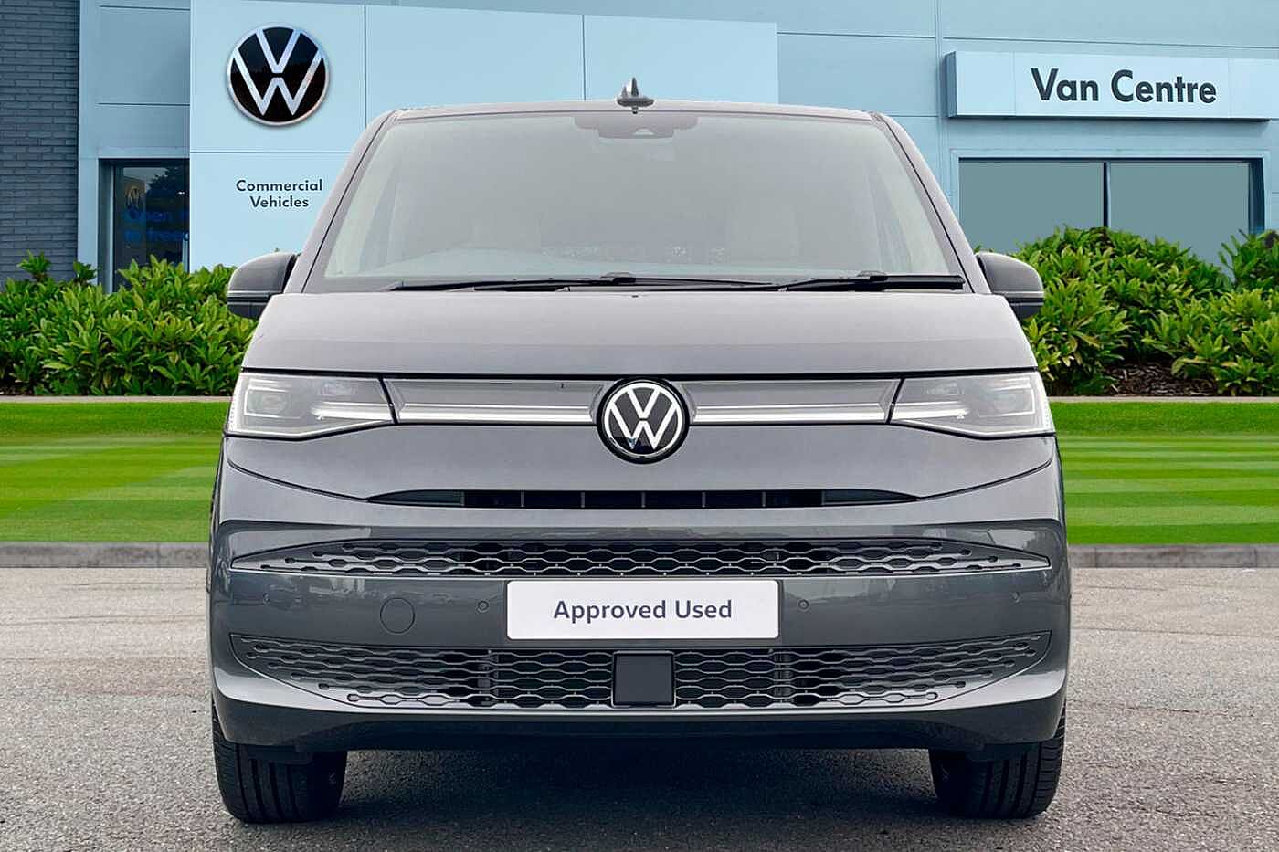 Volkswagen Multivan Style Long 218 PS 1.4 eHybrid 6-Speed DSG - Delivery Mileage