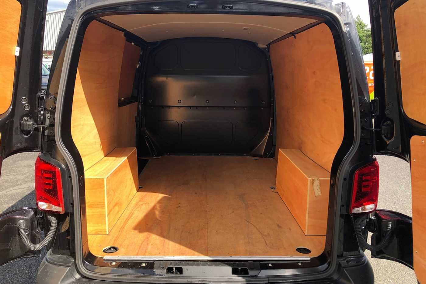 Volkswagen Transporter 2.0TDI 110ps T28 Startline BMT SWB PV **BUSINESS PACK**