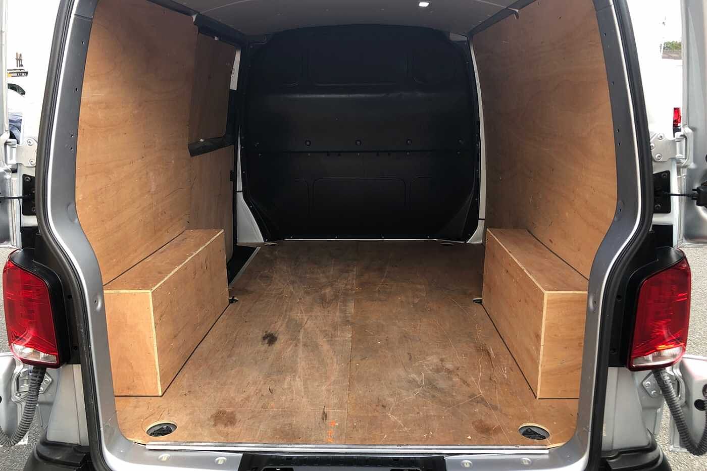 Volkswagen Transporter 2.0TDI 110ps T28 Startline BMT SWB PV **BUSINESS PACK**