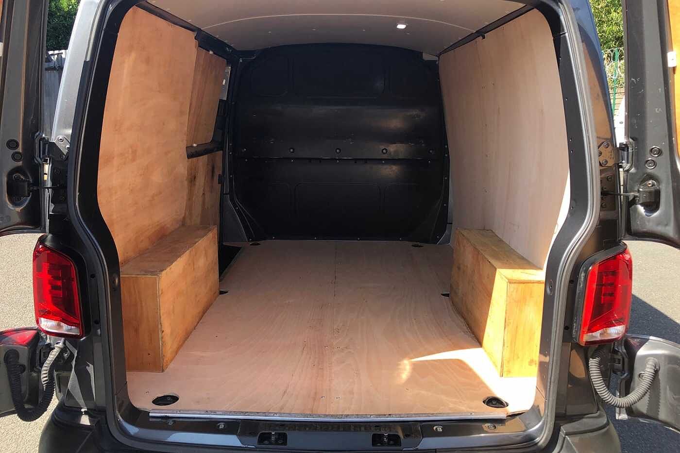 Volkswagen Transporter 2.0TDI 110ps T28 Startline BMT SWB PV **BUSINESS PACK**