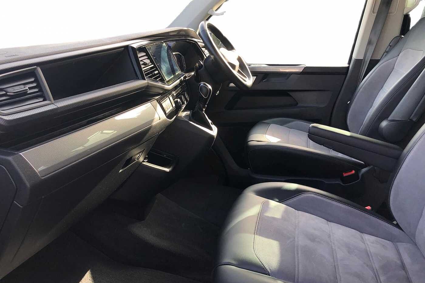 Volkswagen Caravelle Executive 2.0TDI (150PS)(Eu6d) BMT SWB 7 seats DSG