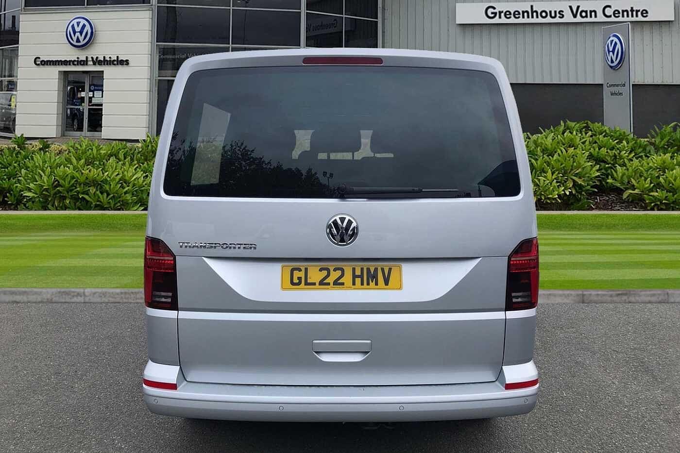 Volkswagen Transporter Shuttle T32 SE LWB 2.0TDI 150PS DSG