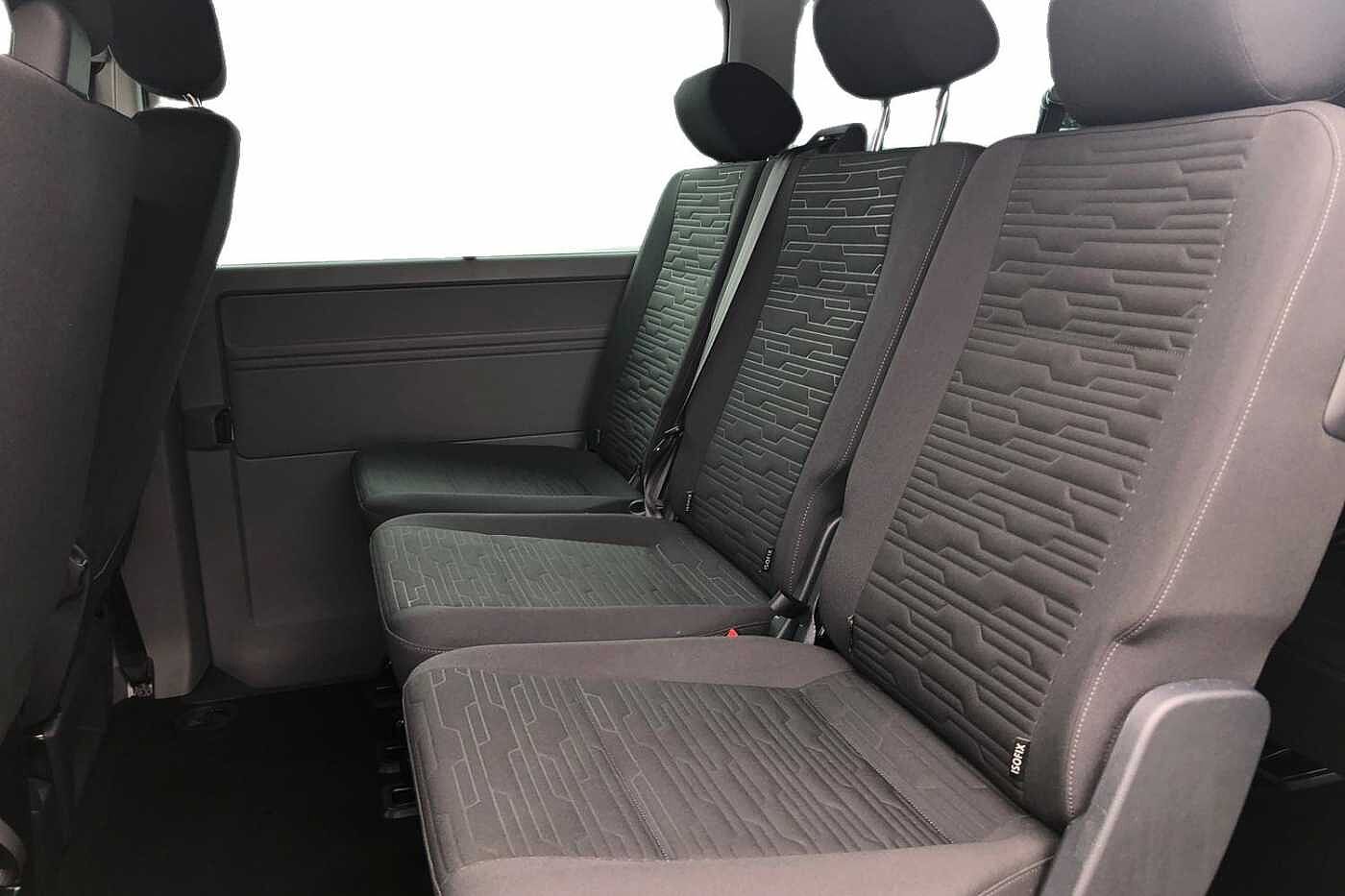 Volkswagen Transporter Shuttle T32 SE LWB 2.0TDI 150PS DSG