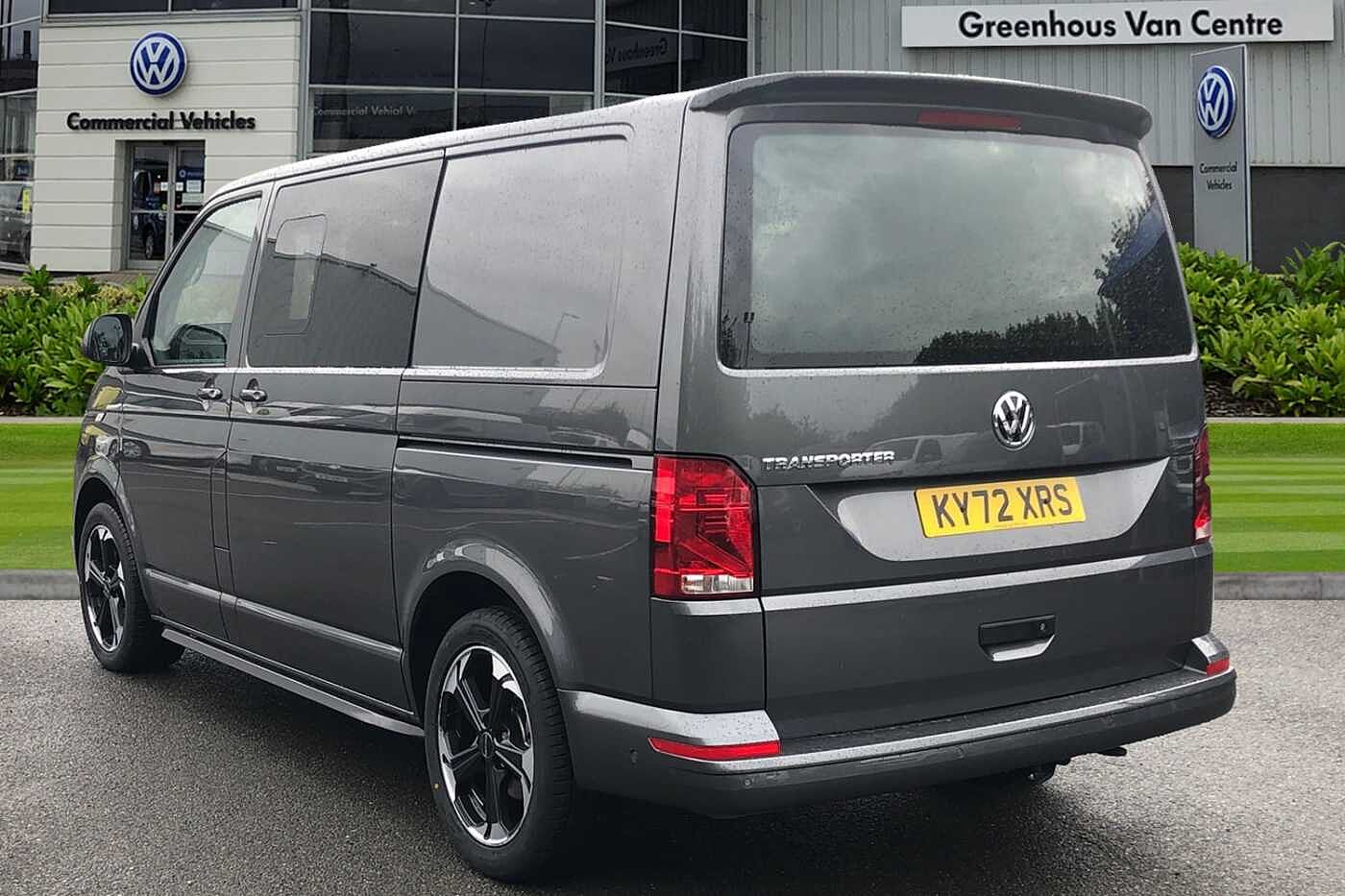 Volkswagen Transporter 2.0BiTDI 199ps T32 Highline SWB DSG **KOMBI CONVERSION**