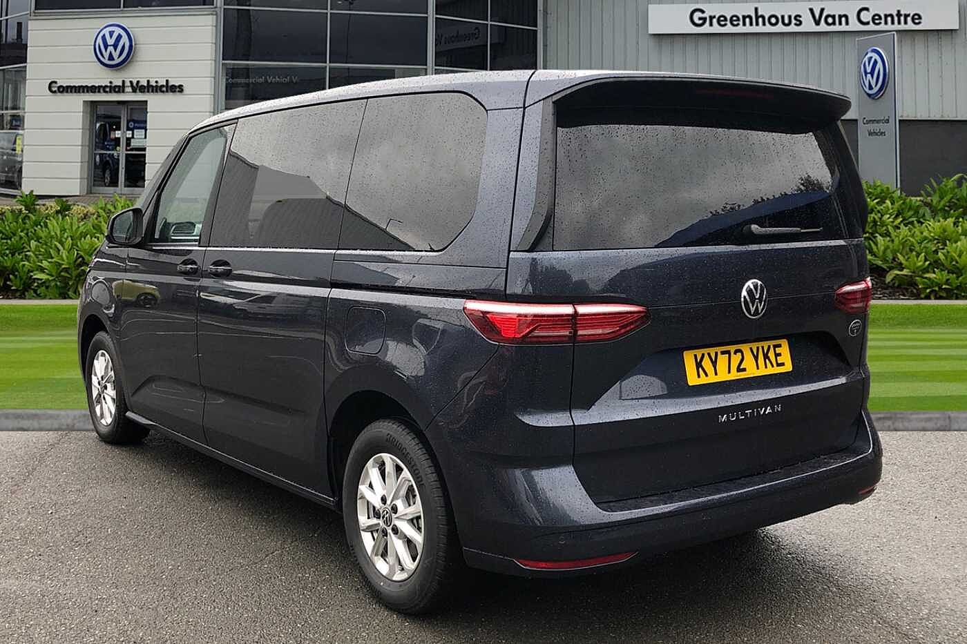 Volkswagen Multivan Life 2.0TDI (150ps) Standard 7S Combi DSG **DISCOVER MEDIA NAVIGATION**