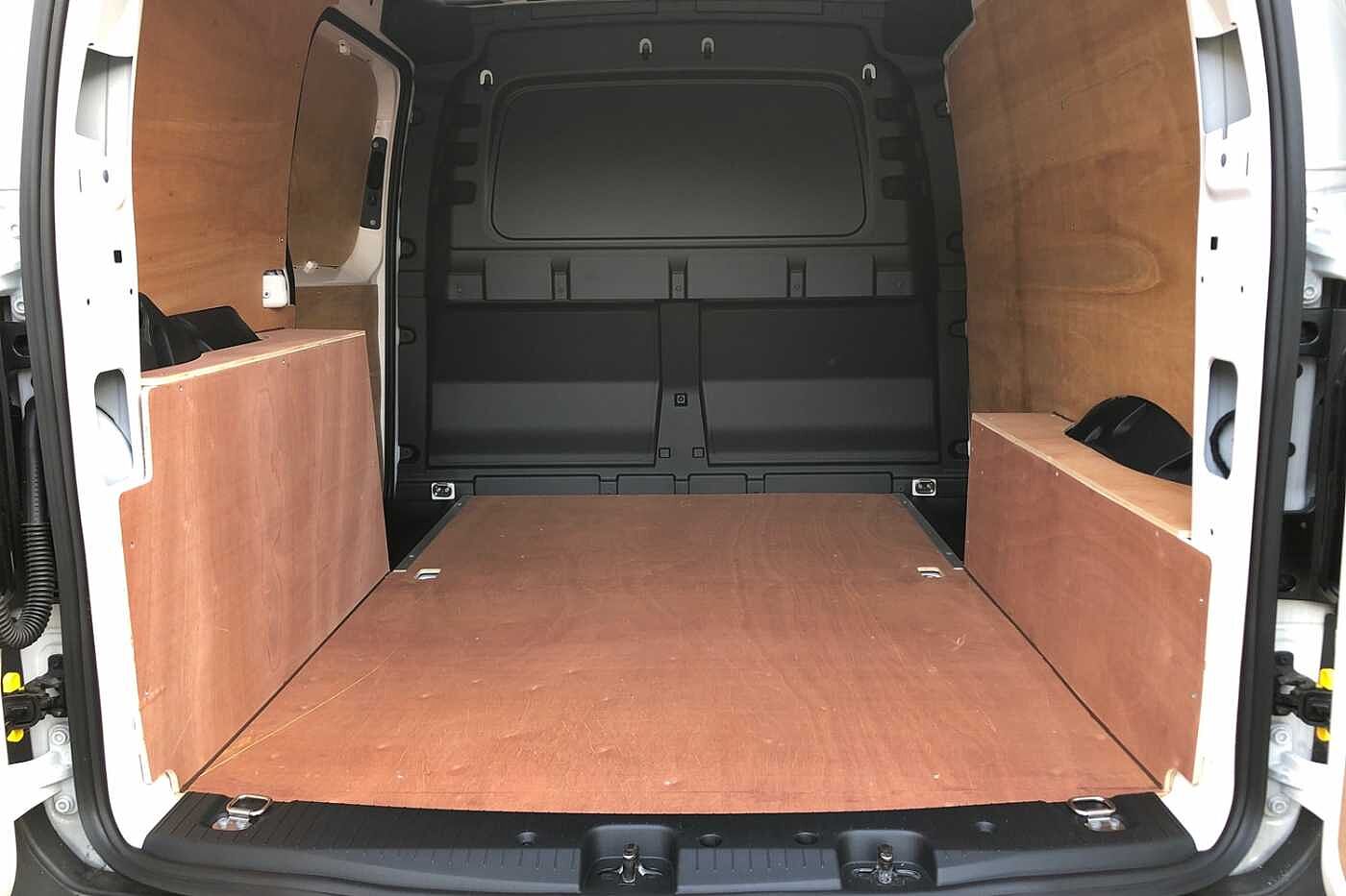 Volkswagen Caddy Cargo 2.0TDI 102PS C20 Commerce **BUSINESS PACK**
