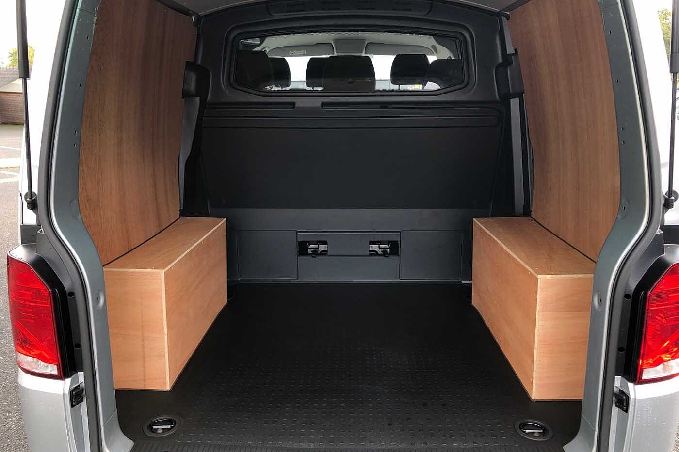 Volkswagen Transporter Kombi 2.0TDI 110ps(Eu6d) T30 High SWB