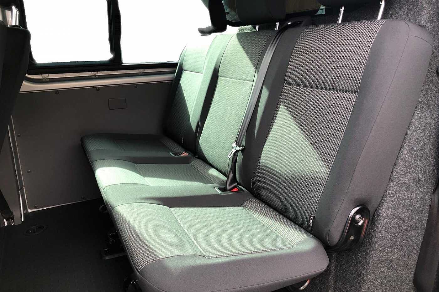 Volkswagen Transporter Kombi 2.0TDI 110ps(Eu6d) T30 High SWB