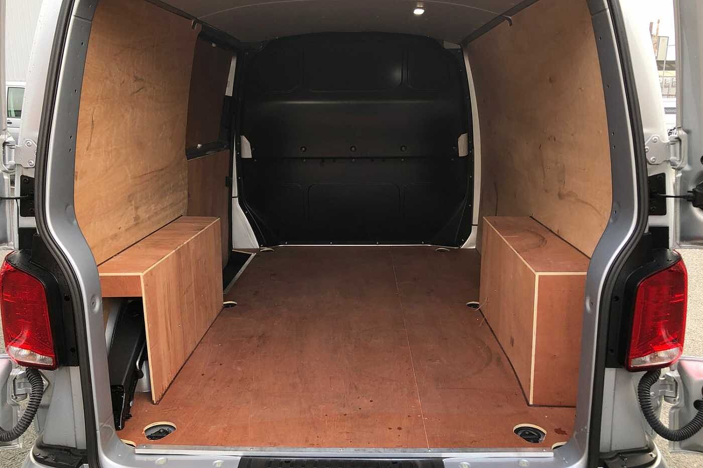 Volkswagen Transporter 2.0TDI 110ps T28 Highline BMT SWB PV
