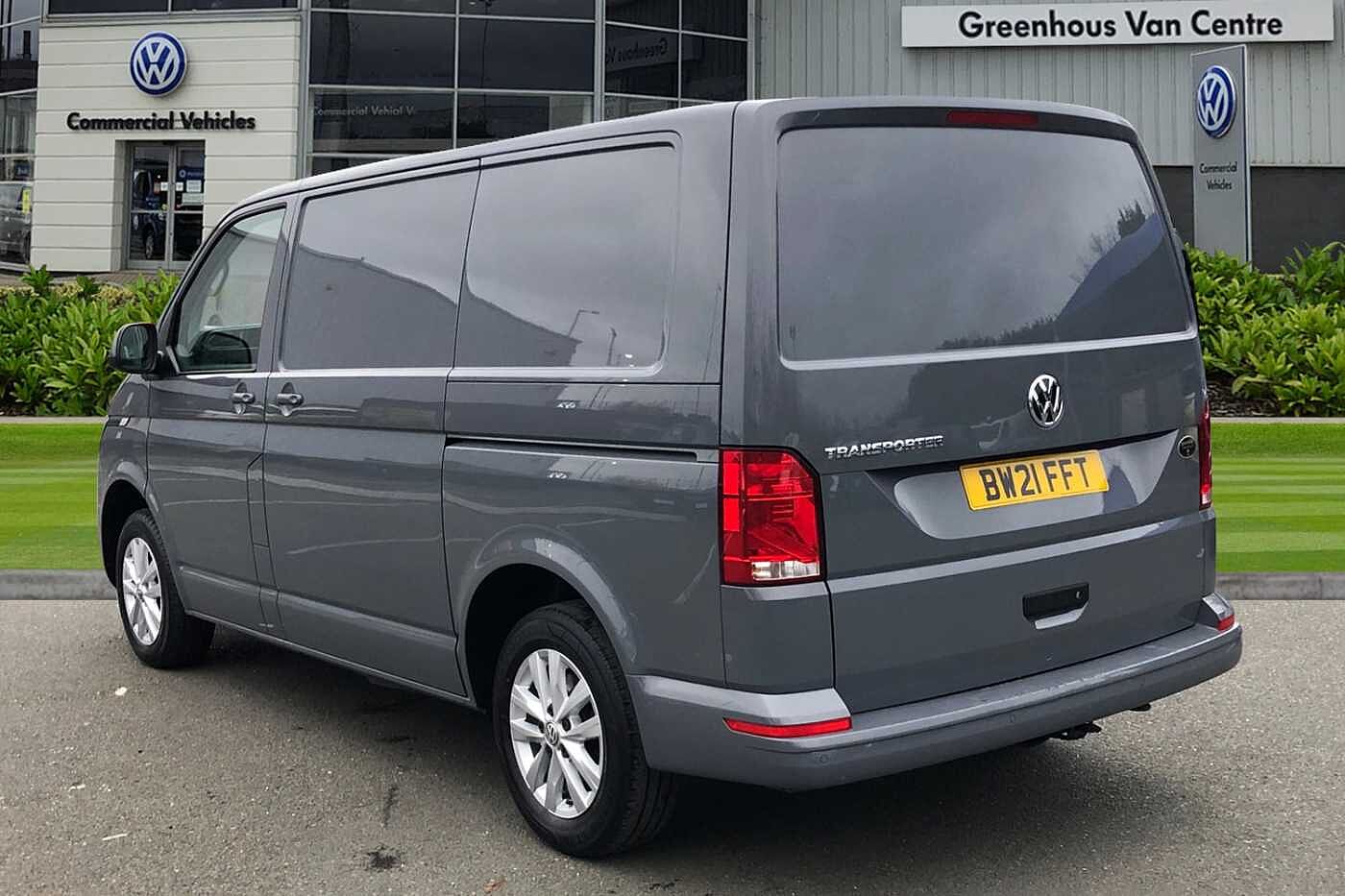 Volkswagen Transporter 2.0TDI 110ps T28 Highline BMT SWB PV