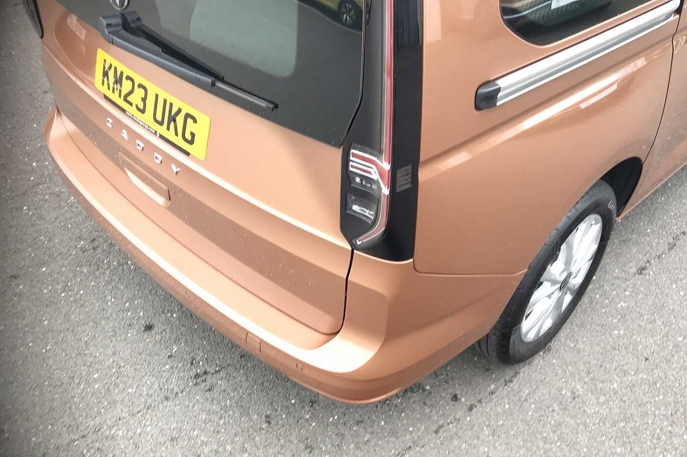 Volkswagen Caddy Maxi Diesel Estate Life Maxi 122 PS 2.0 TDI 7sp DSG