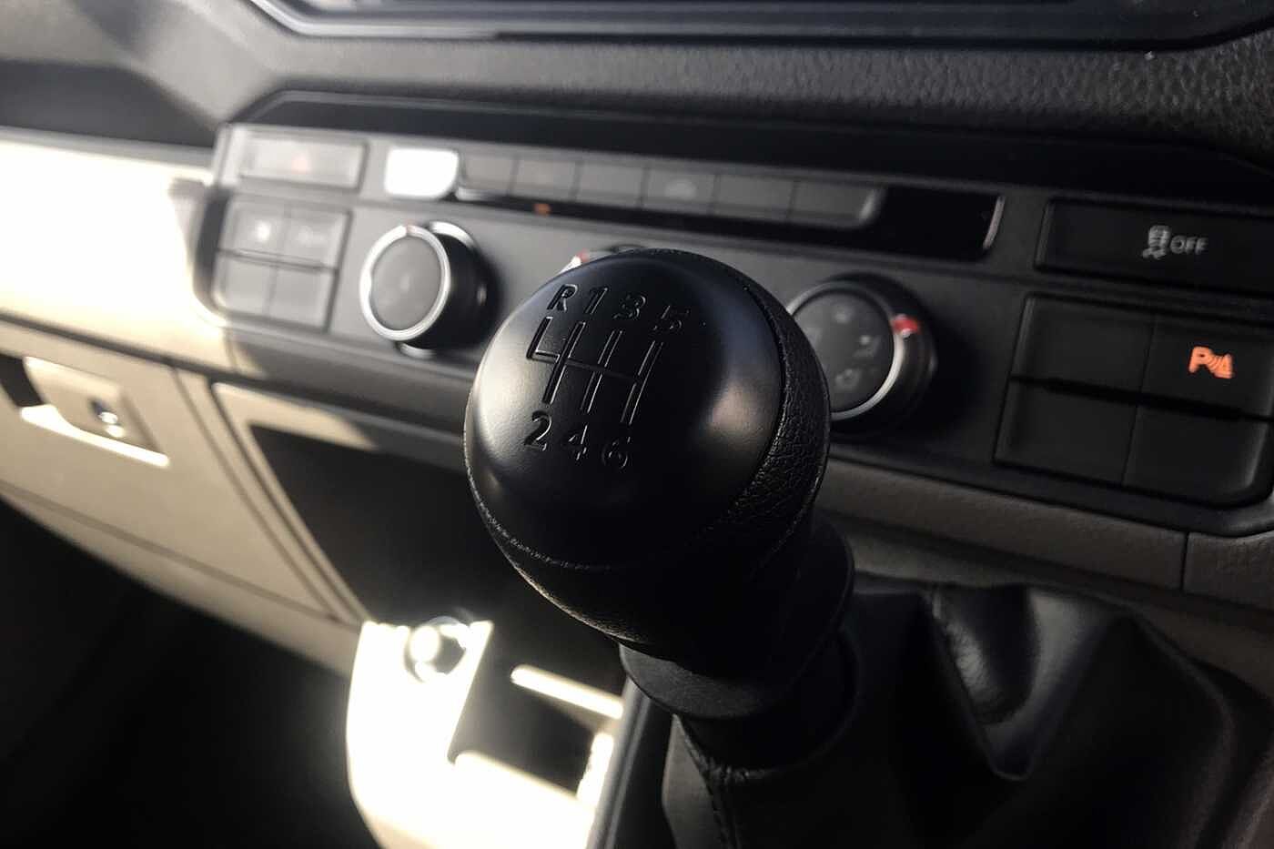 Volkswagen Crafter Panel Van Trendline (Business) LWB Maxi 140 PS 2.0 TDI 6sp Manual FWD
