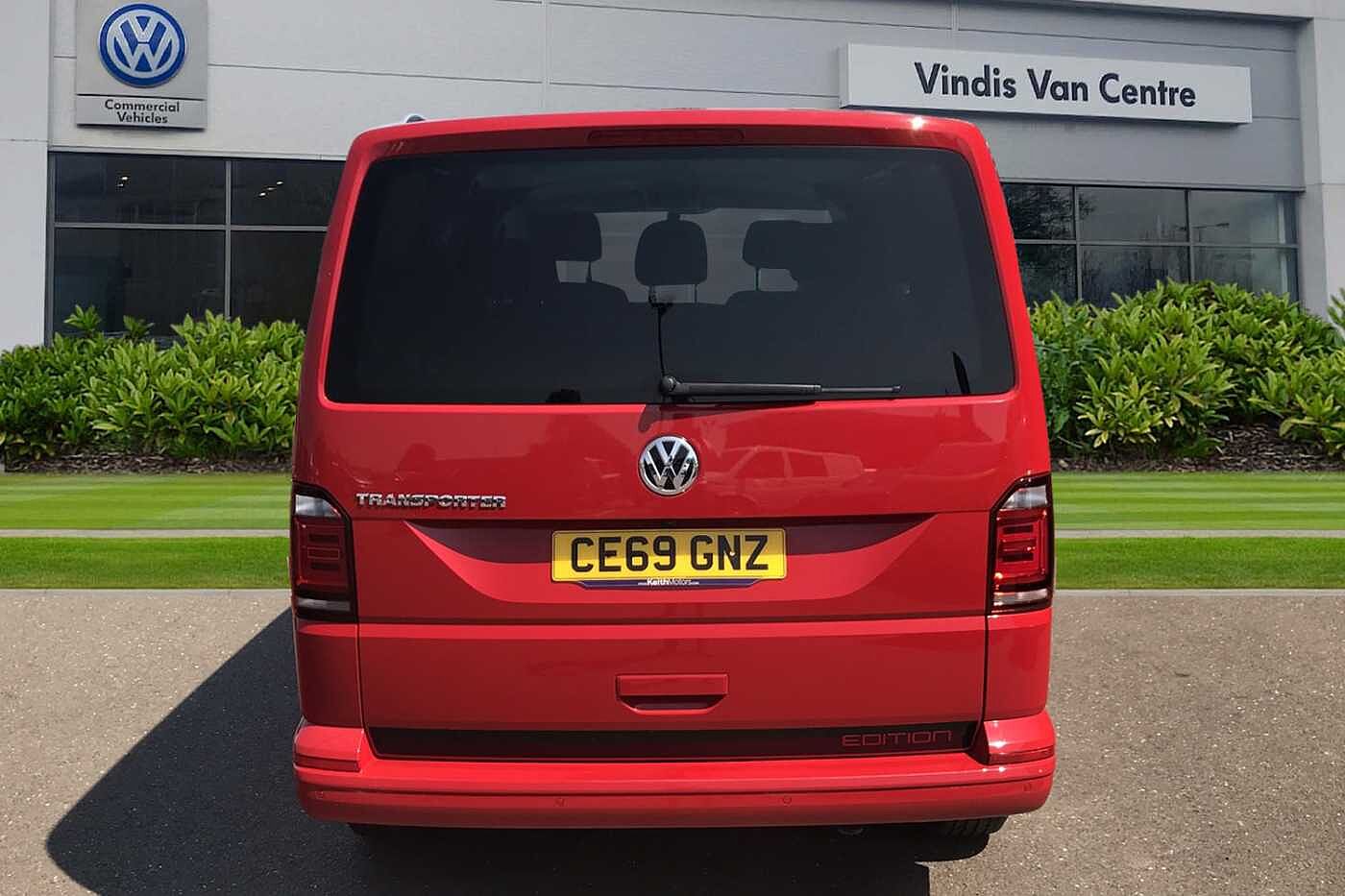 Volkswagen Transporter T30 Kombi Edition SWB 150 PS 2.0 TDI BMT 7sp DSG