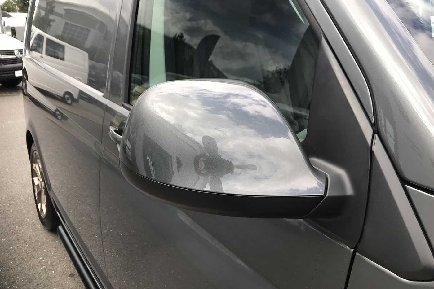 Volkswagen Transporter Panel van Highline SWB 204 PS 2.0 TDI 7sp DSG