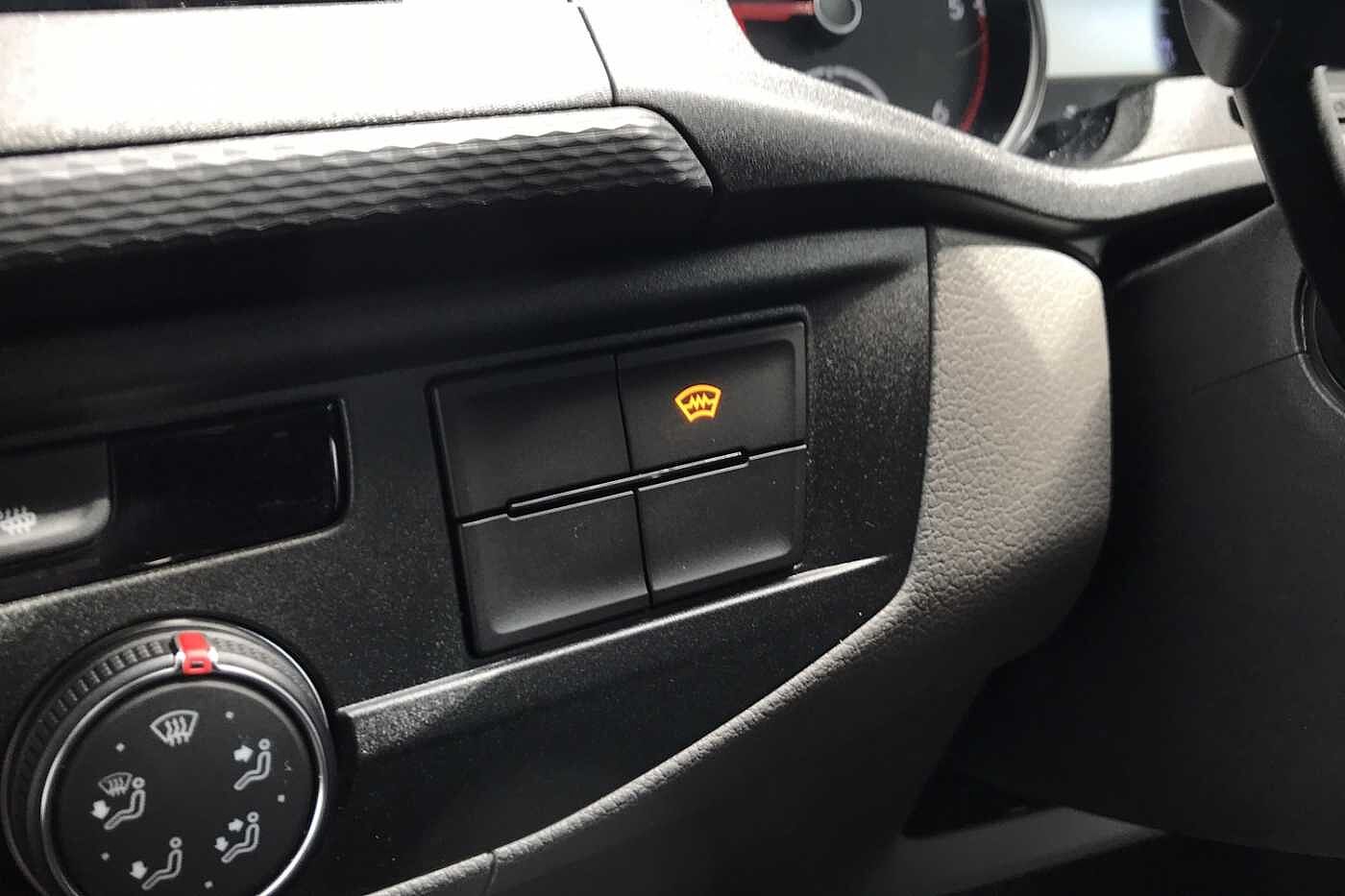 Volkswagen Transporter Panel van Highline SWB 204 PS 2.0 TDI 7sp DSG