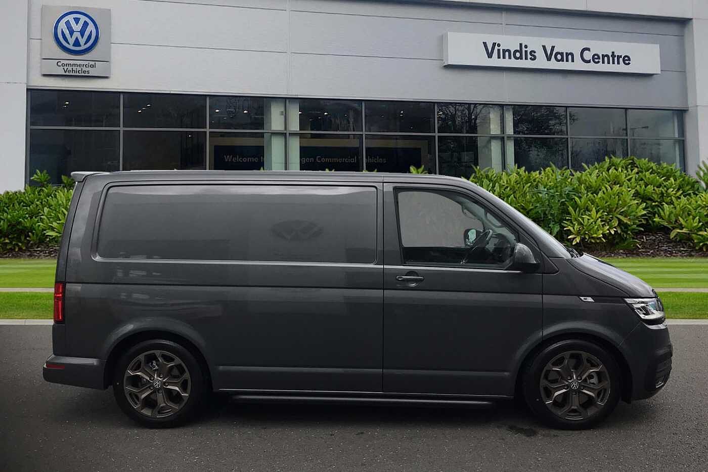 Volkswagen Transporter Panel van Highline SWB 204 PS 2.0 TDI 7sp DSG
