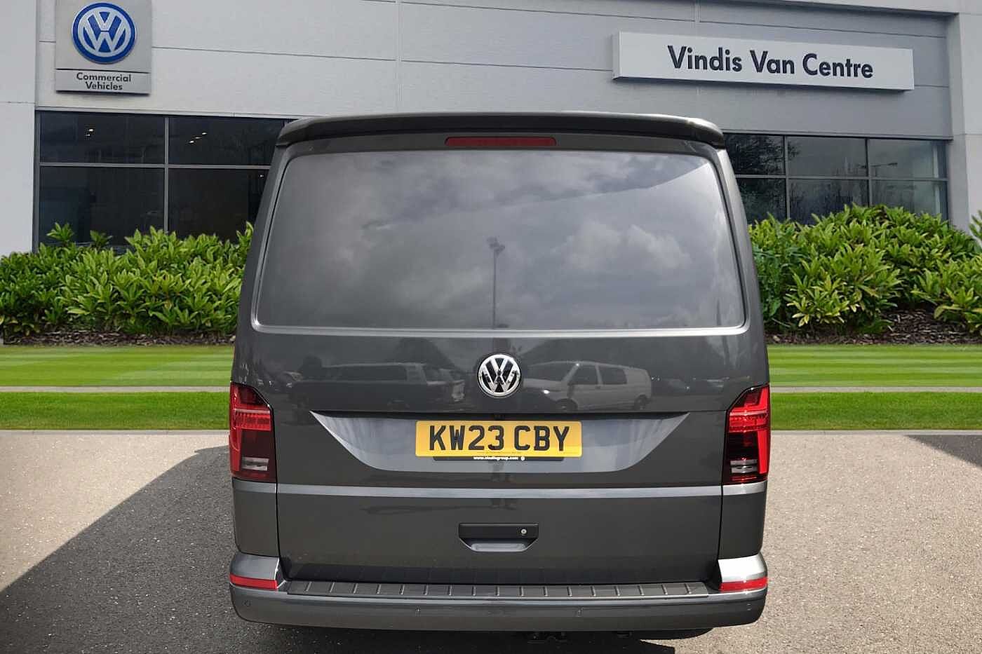 Volkswagen Transporter Panel van Highline SWB 204 PS 2.0 TDI 7sp DSG