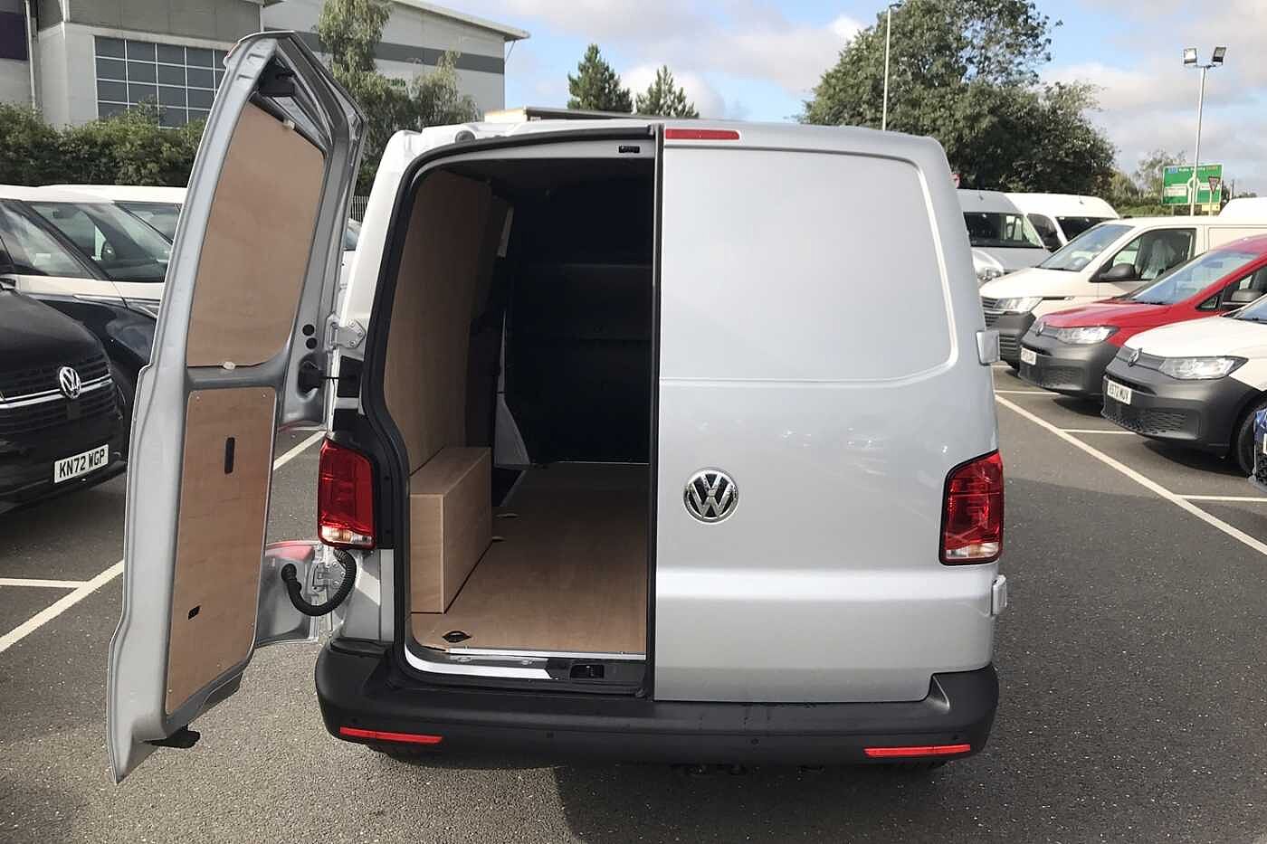 Volkswagen Transporter T30 Lwb Diesel Panel van Startline LWB 150 PS 2.0 TDI 7sp DSG