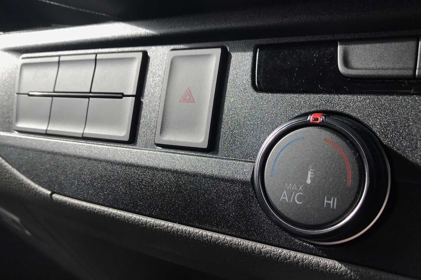 Volkswagen Transporter T30 Lwb Diesel Panel van Startline LWB 150 PS 2.0 TDI 7sp DSG