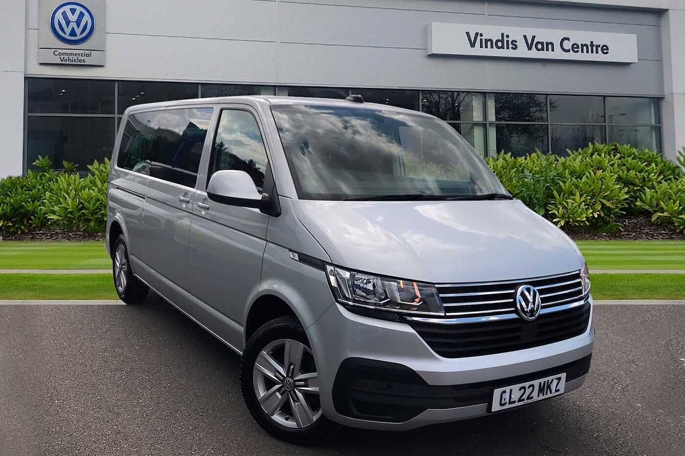 Volkswagen Transporter Shuttle SE LWB 150 PS 2.0 TDI 7sp DSG