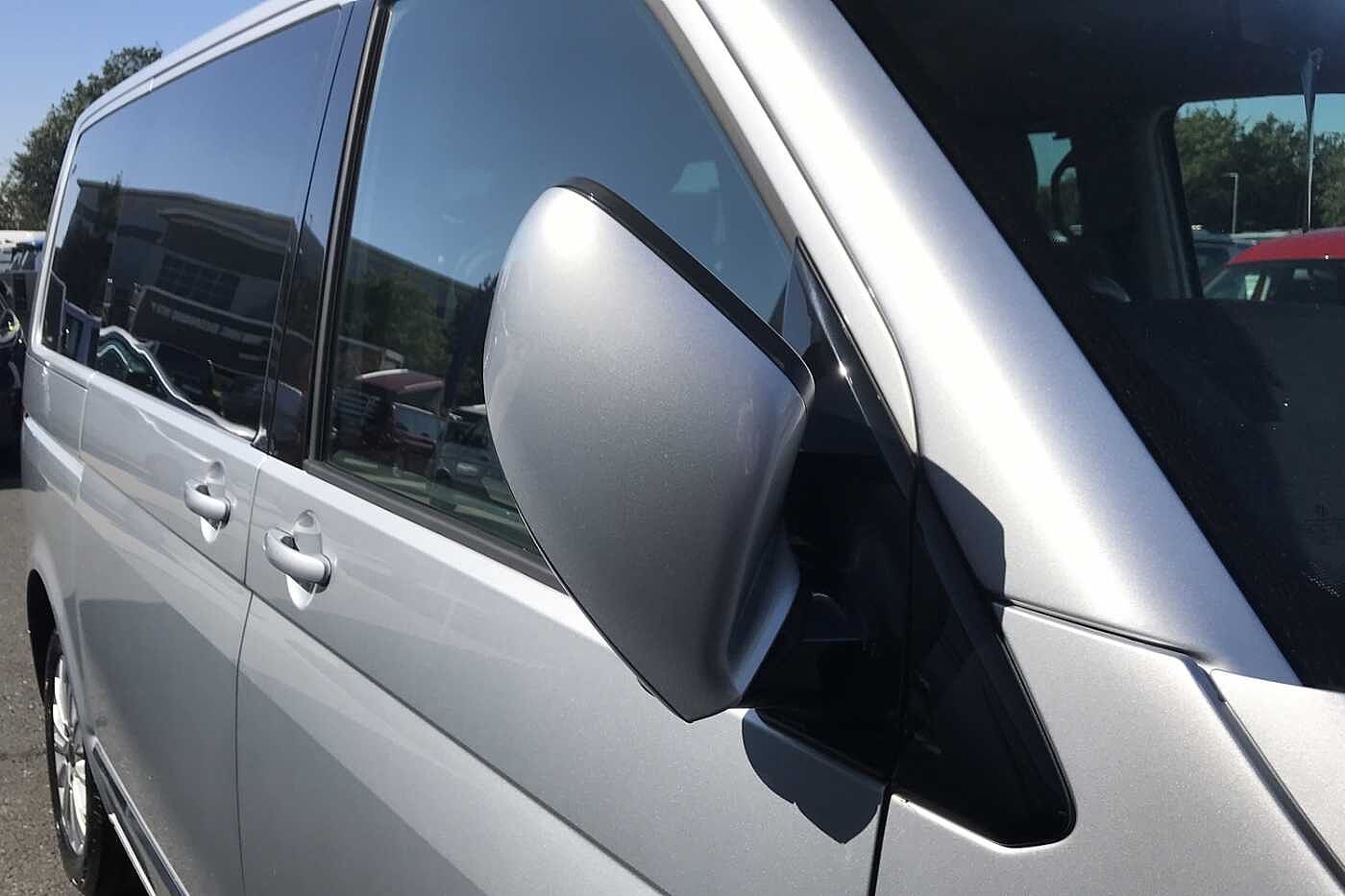 Volkswagen Caravelle Executive SWB 204 PS 2.0 TDI 7sp DSG