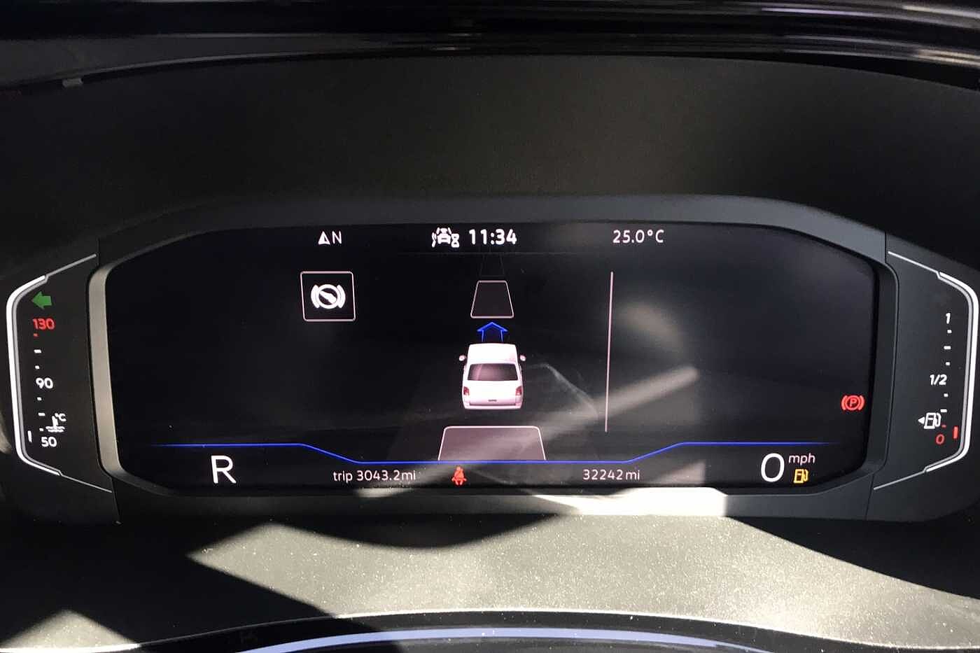 Volkswagen Caravelle Executive SWB 204 PS 2.0 TDI 7sp DSG