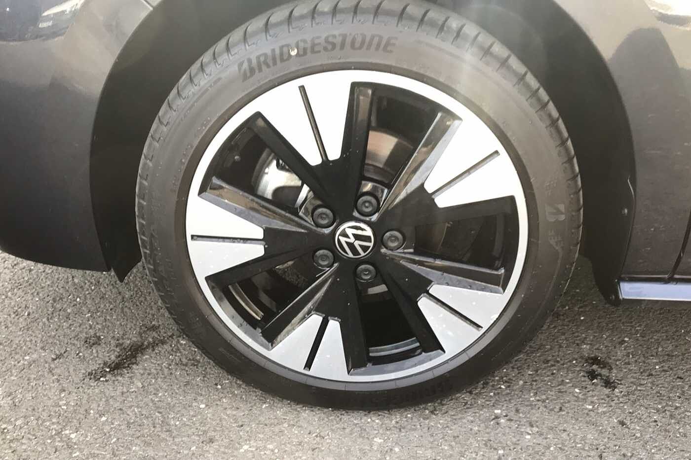 Volkswagen Multivan Life Standard 150 PS 2.0 TDI 7-Speed DSG