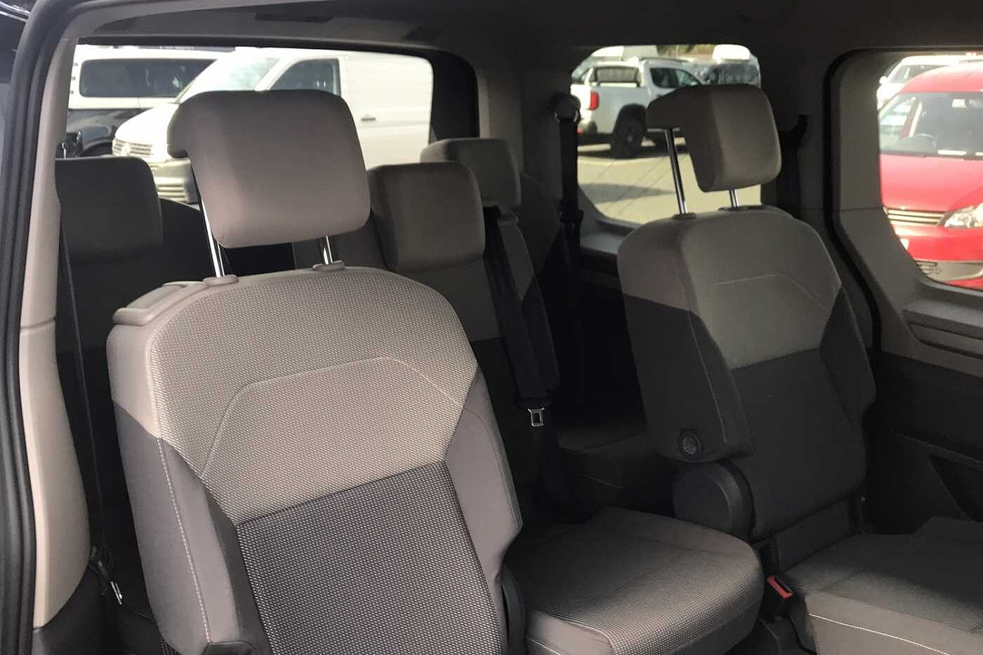 Volkswagen Multivan Life Standard 150 PS 2.0 TDI 7-Speed DSG