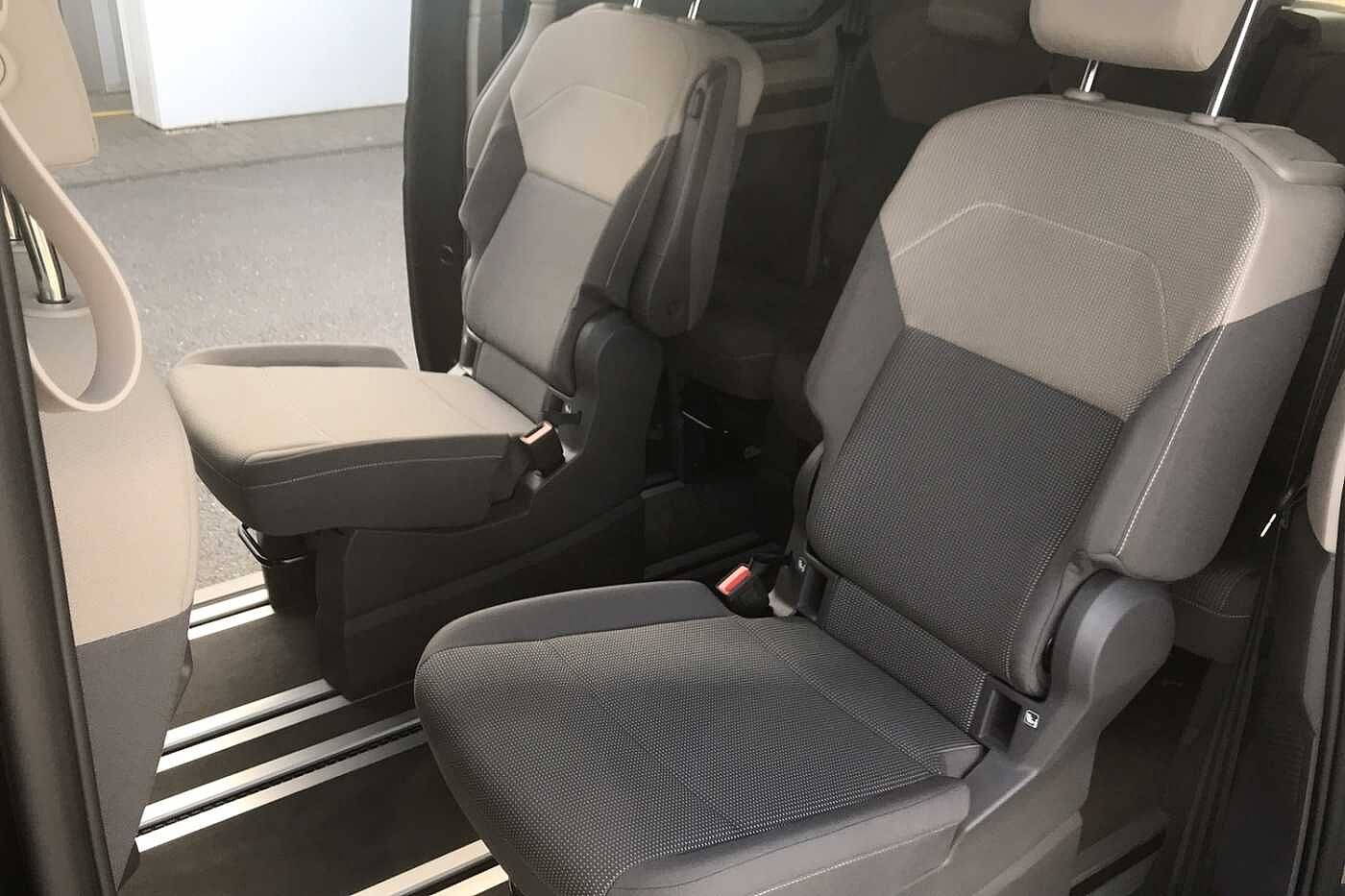 Volkswagen Multivan Life Standard 150 PS 2.0 TDI 7-Speed DSG