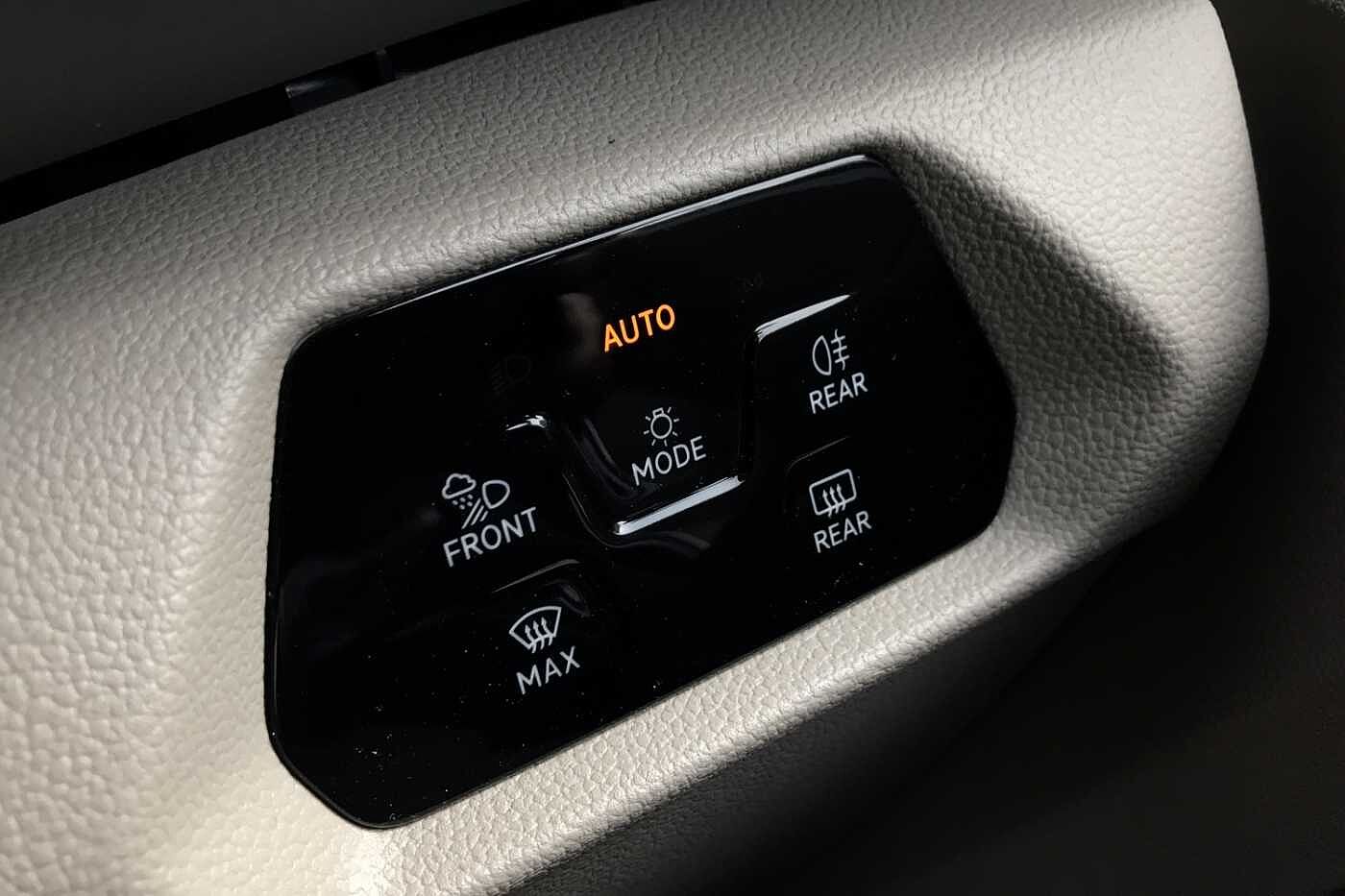 Volkswagen Multivan Life Standard 150 PS 2.0 TDI 7-Speed DSG