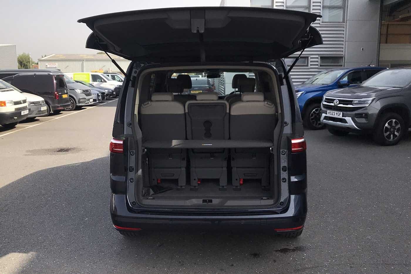 Volkswagen Multivan Life Standard 150 PS 2.0 TDI 7-Speed DSG