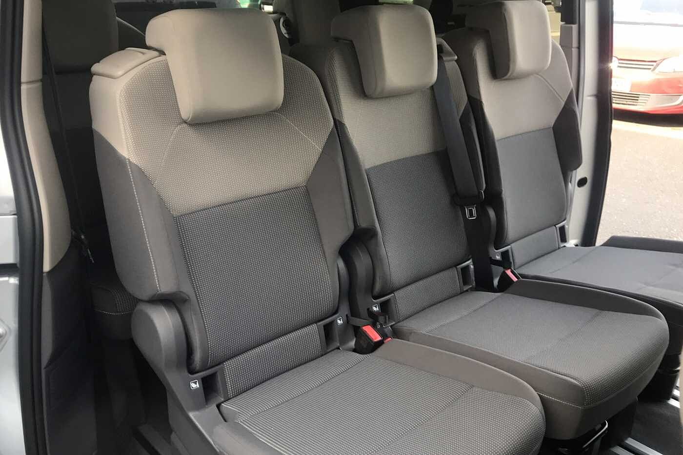 Volkswagen Multivan Life Standard 150 PS 2.0 TDI 7-Speed DSG
