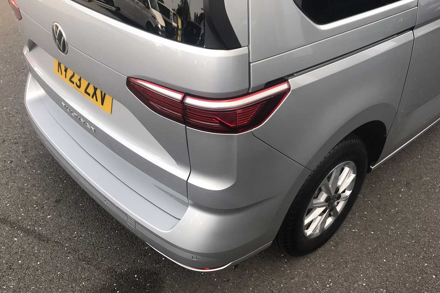 Volkswagen Multivan Life Standard 150 PS 2.0 TDI 7-Speed DSG