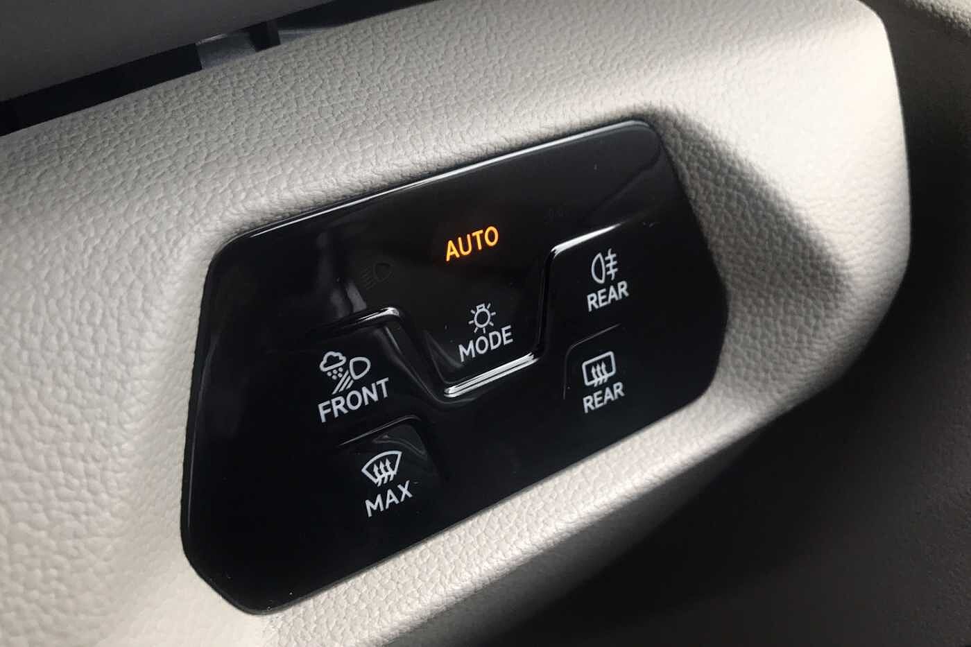 Volkswagen Multivan Life Standard 150 PS 2.0 TDI 7-Speed DSG