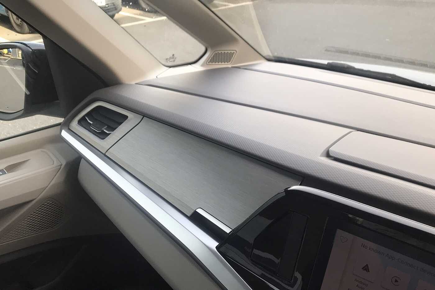 Volkswagen Multivan Life Standard 150 PS 2.0 TDI 7-Speed DSG