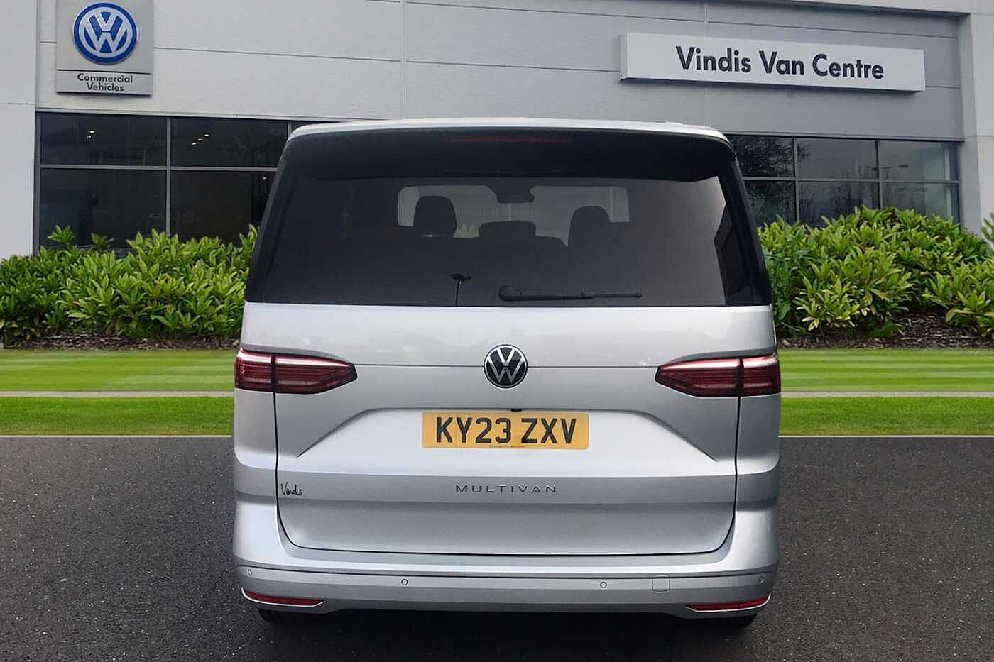 Volkswagen Multivan Life Standard 150 PS 2.0 TDI 7-Speed DSG